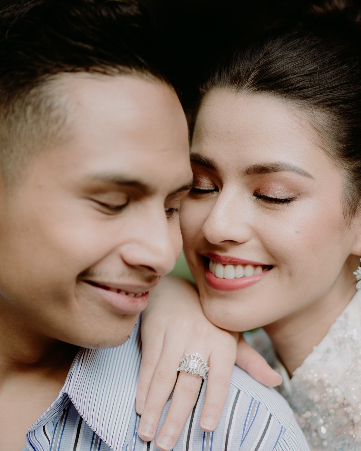 perbedaan cincin tunangan dan lamaran, cincin tunangan, cincin lamaran,